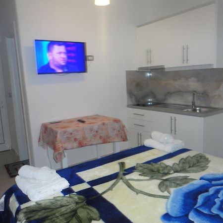 Oruci Apartments คซามิล ภายนอก รูปภาพ