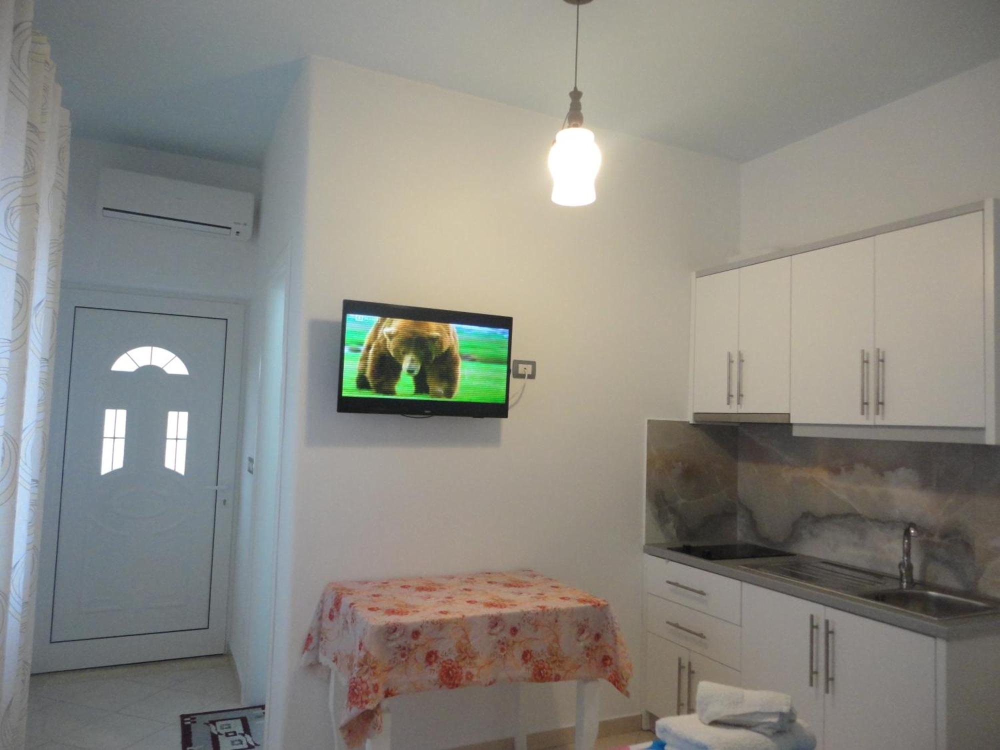 Oruci Apartments คซามิล ภายนอก รูปภาพ