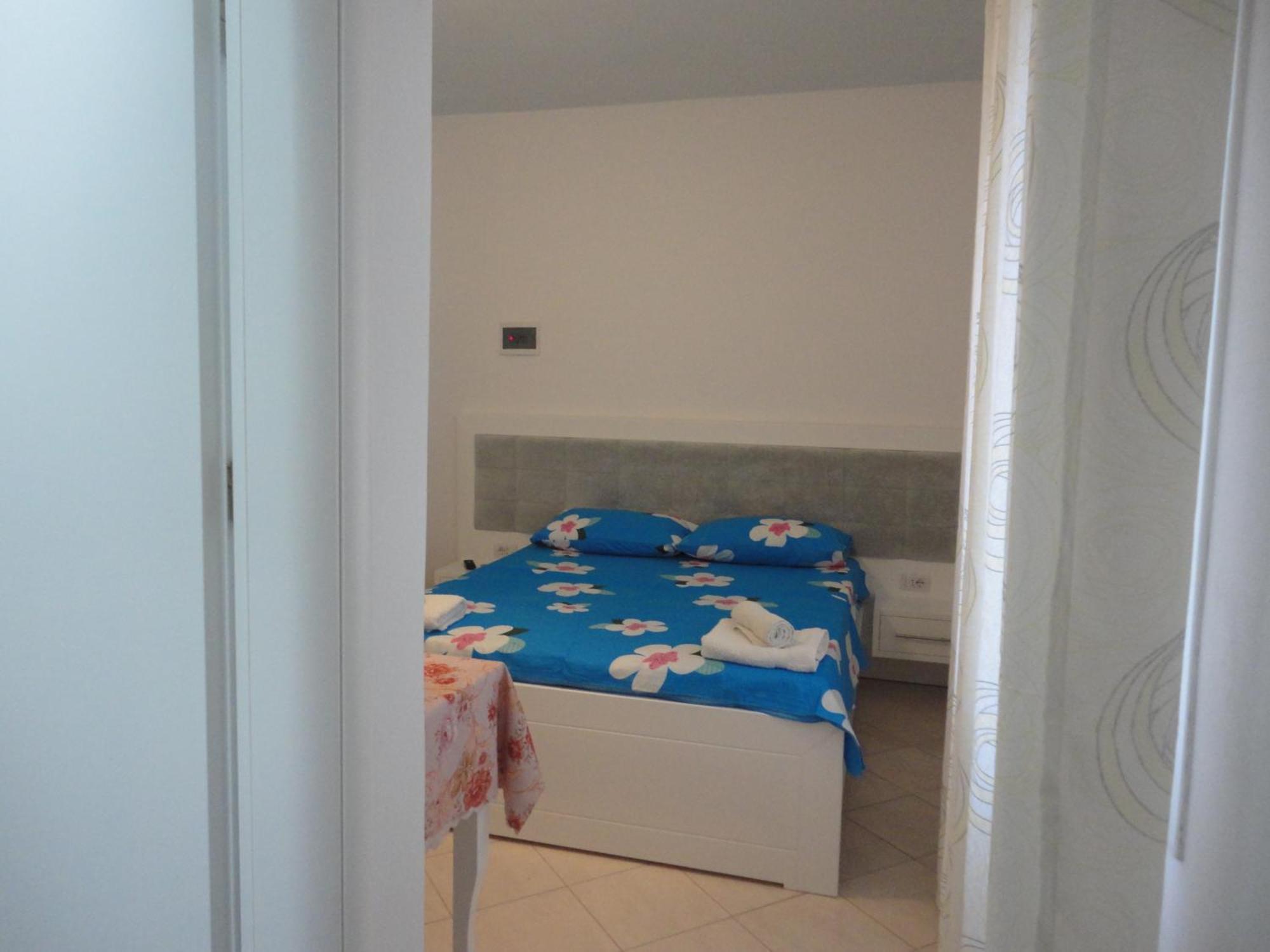 Oruci Apartments คซามิล ภายนอก รูปภาพ