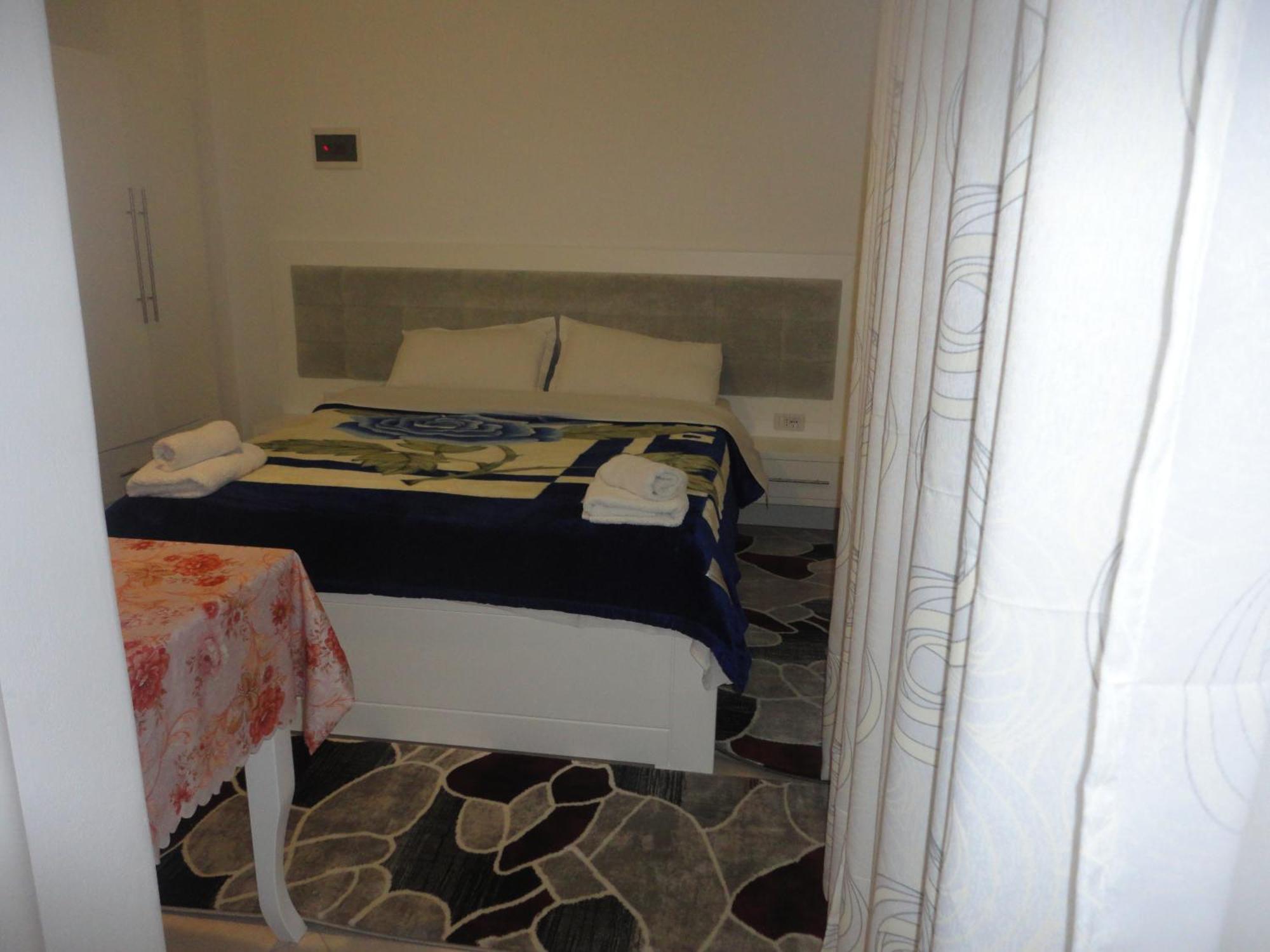 Oruci Apartments คซามิล ภายนอก รูปภาพ