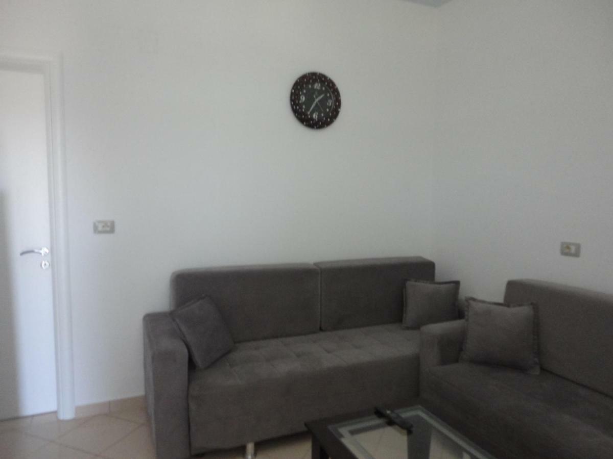 Oruci Apartments คซามิล ภายนอก รูปภาพ